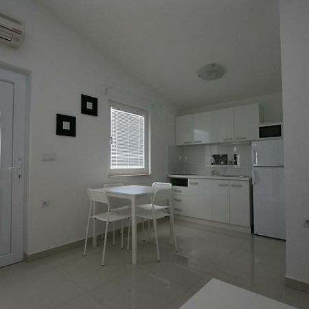 Apartmani Popovic Nin Esterno foto