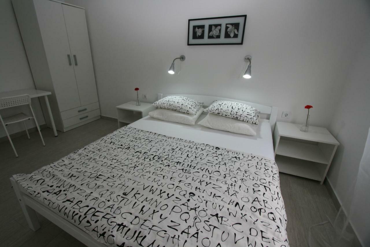 Apartmani Popovic Nin Esterno foto