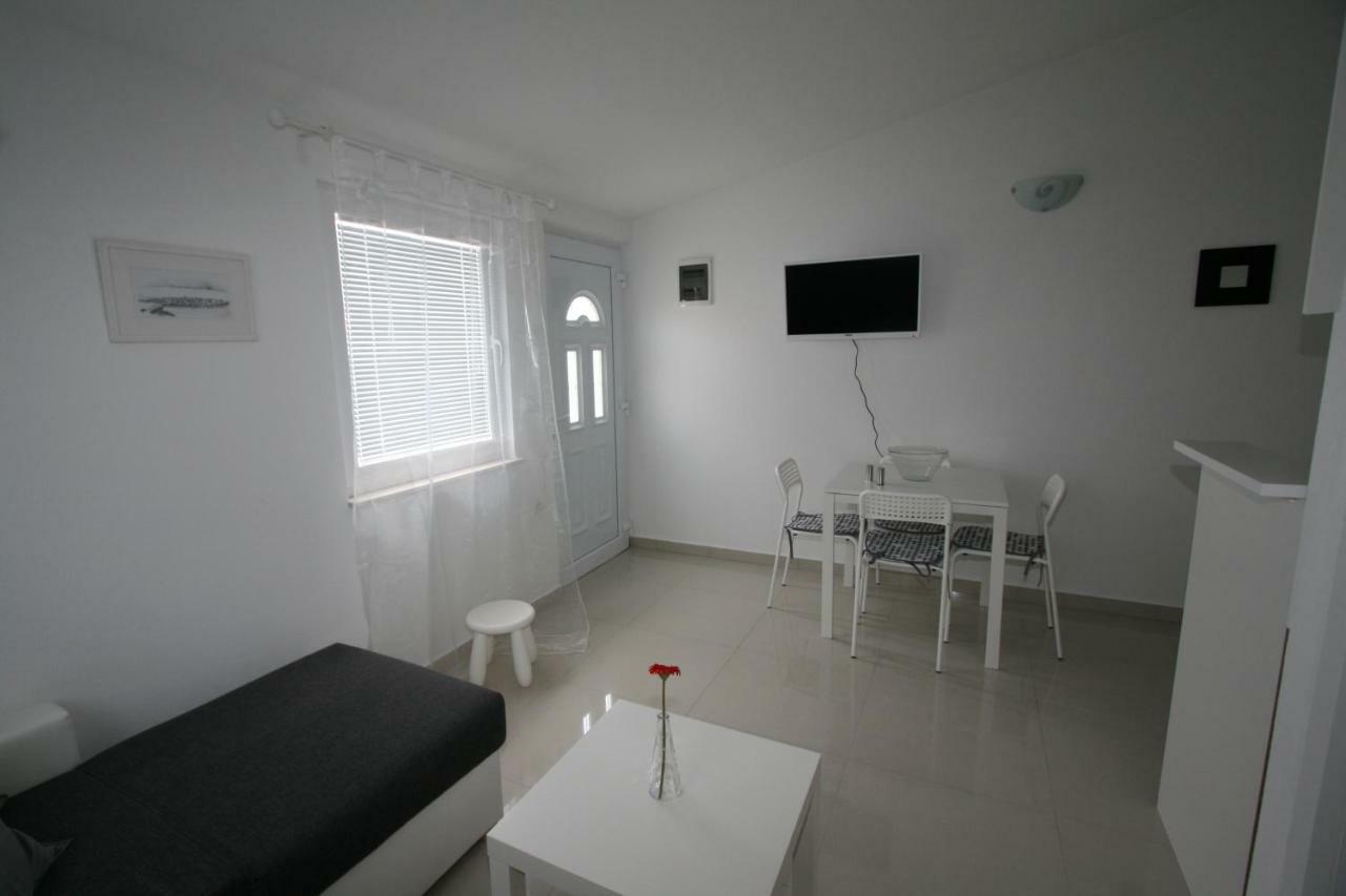 Apartmani Popovic Nin Esterno foto