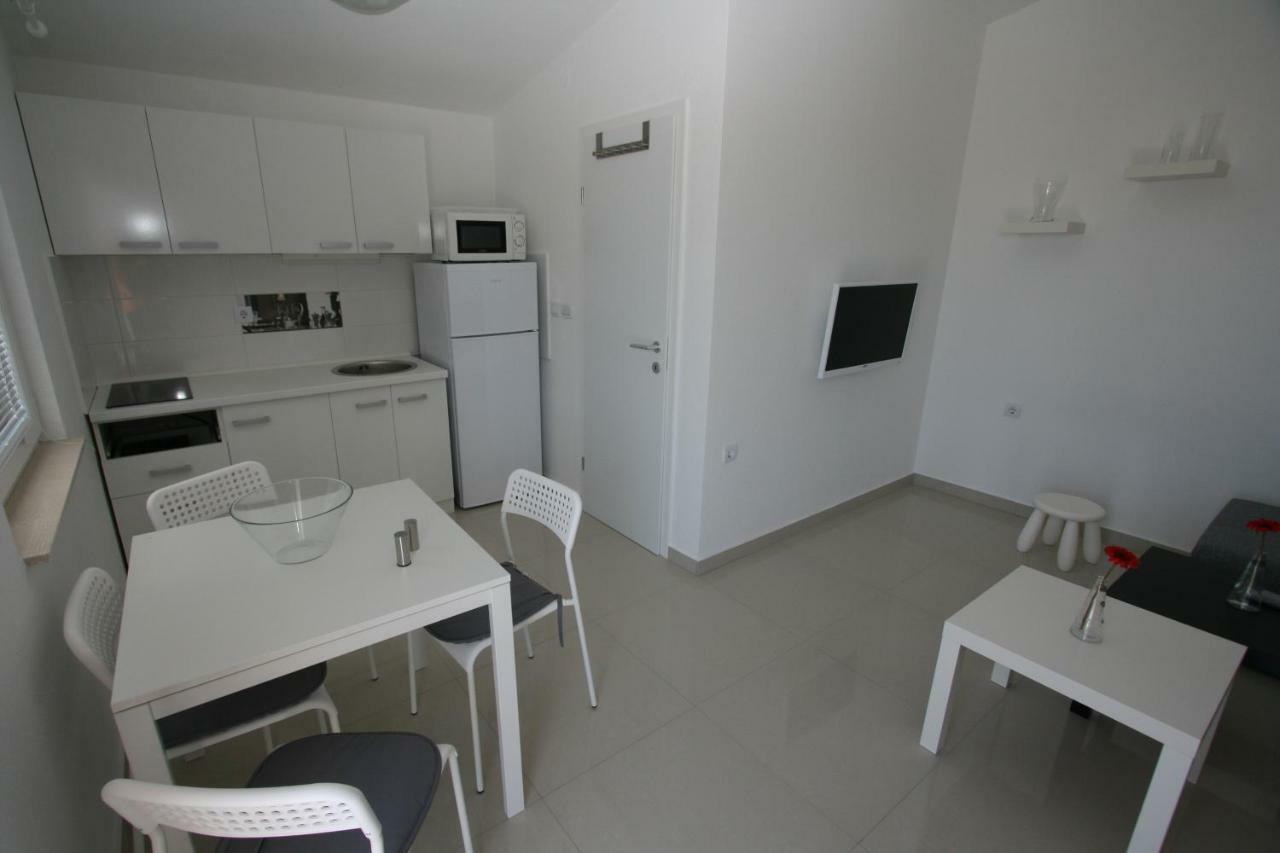 Apartmani Popovic Nin Esterno foto
