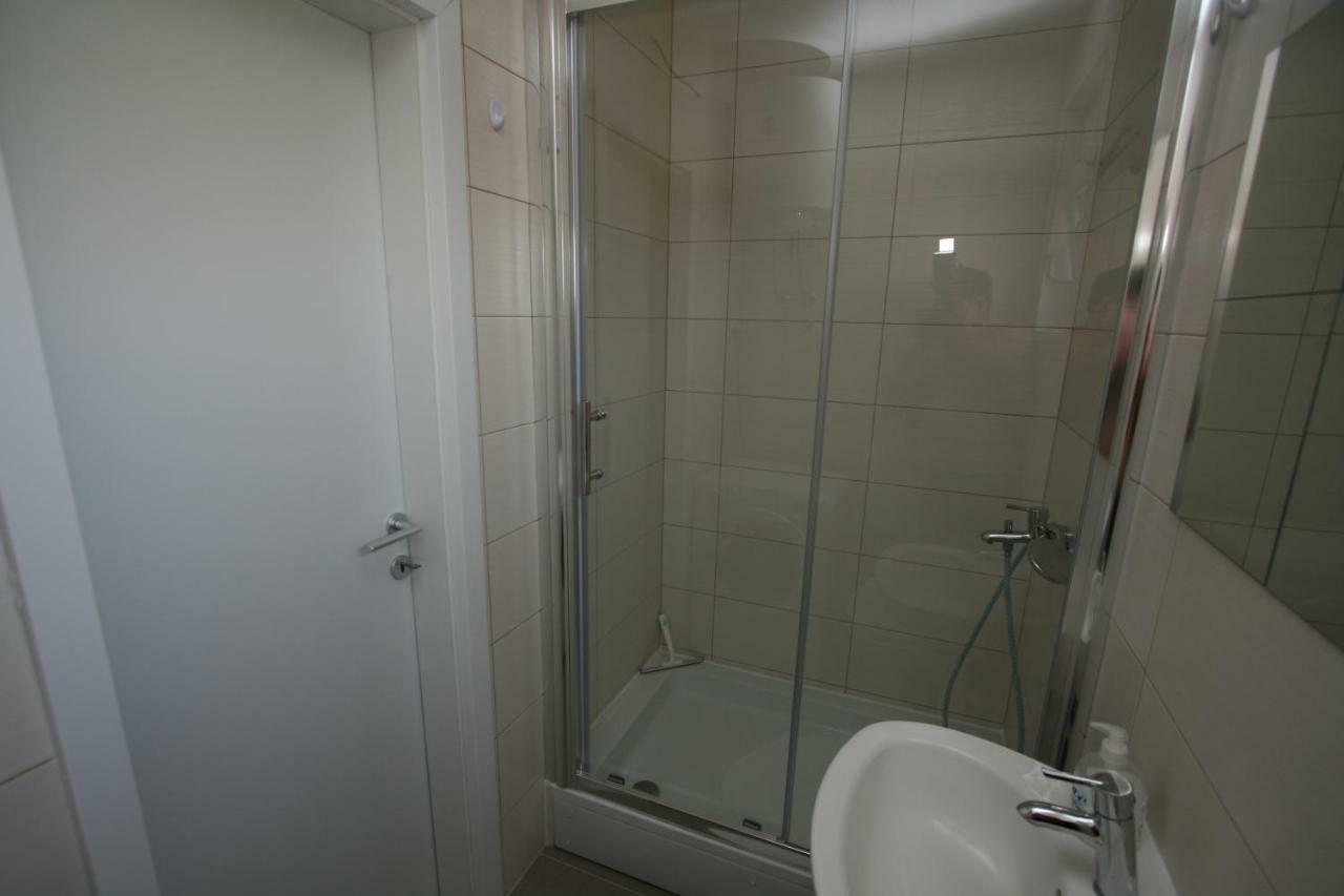 Apartmani Popovic Nin Esterno foto