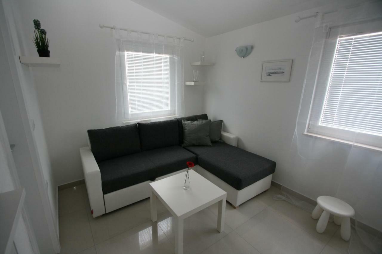 Apartmani Popovic Nin Esterno foto
