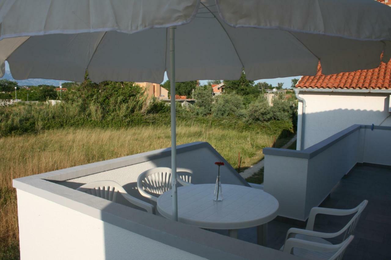 Apartmani Popovic Nin Esterno foto