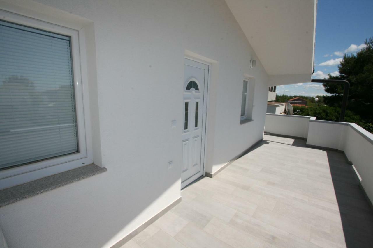 Apartmani Popovic Nin Esterno foto