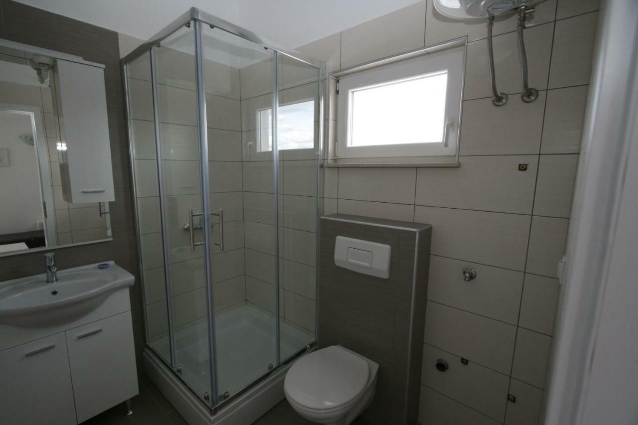 Apartmani Popovic Nin Esterno foto